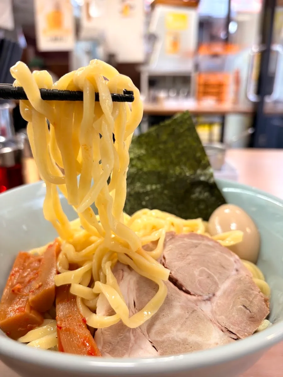 ラーメン翔 高円寺店 · 11
